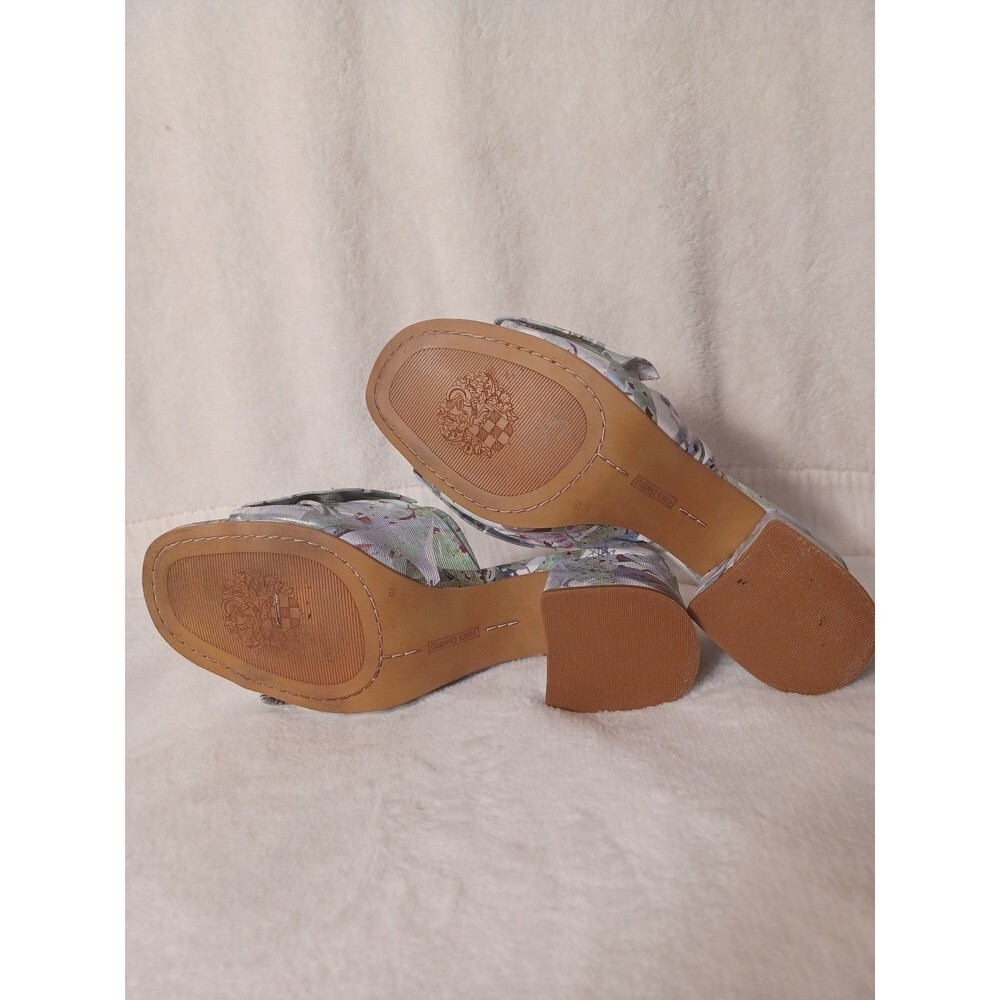 VINCE CAMUTO Sandals - Picture 7 of 7